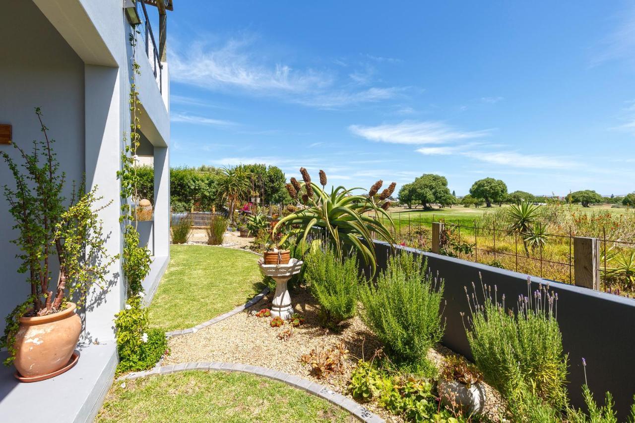 Le Mahi Guest House Langebaan Εξωτερικό φωτογραφία