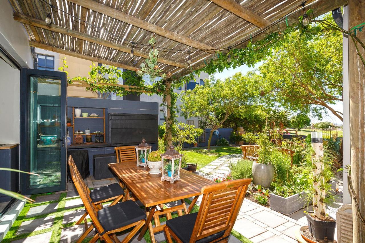 Le Mahi Guest House Langebaan Εξωτερικό φωτογραφία