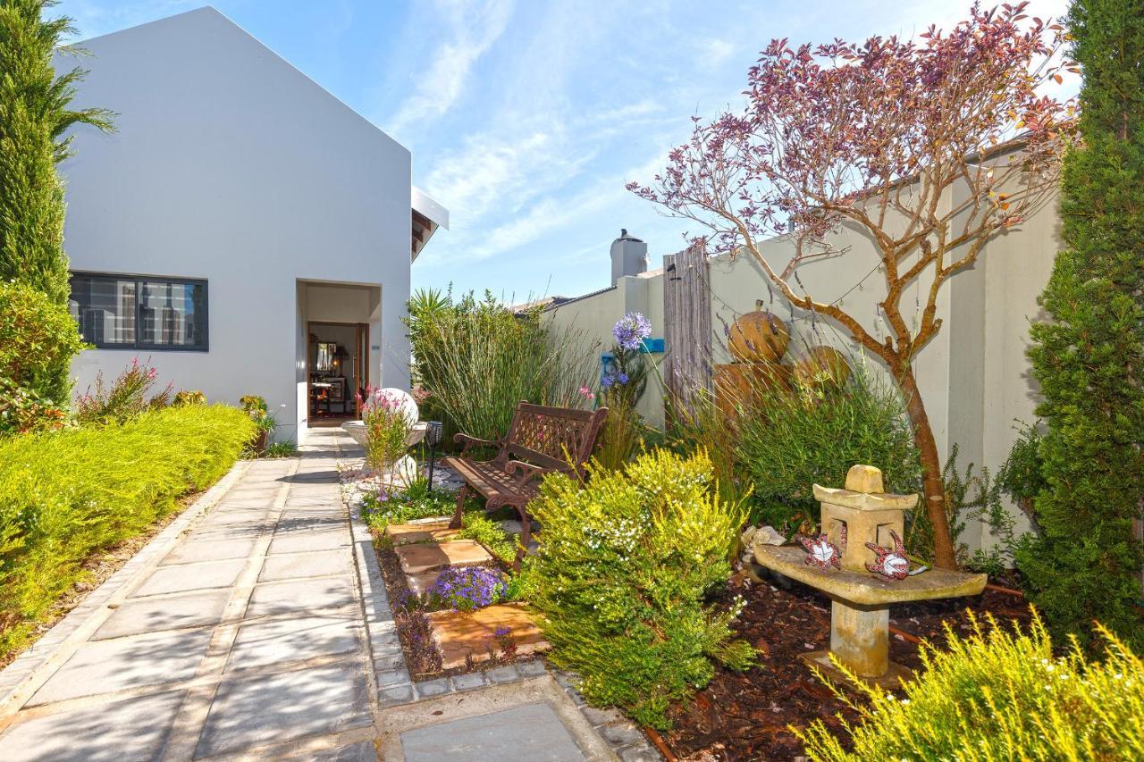 Le Mahi Guest House Langebaan Εξωτερικό φωτογραφία