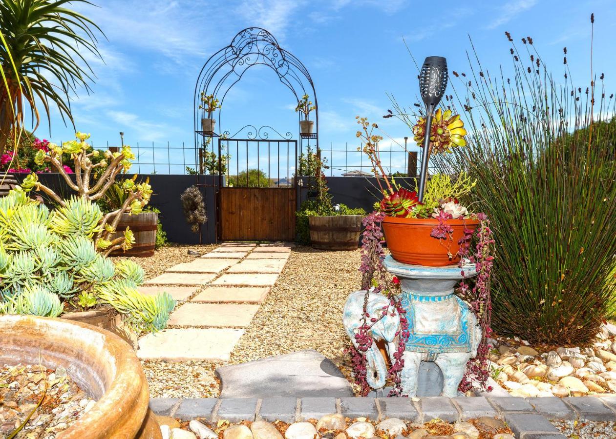 Le Mahi Guest House Langebaan Εξωτερικό φωτογραφία